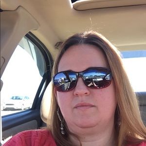 Meet your Posher, Beverly